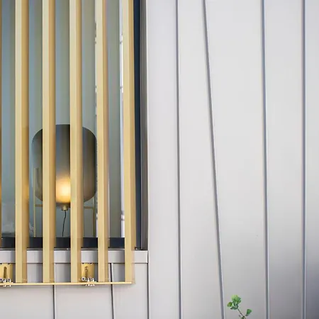 Отель Hirschen - Boutiquestyle - Skyrelax & Wellness Im Rooftop 4*