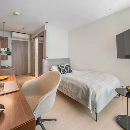 호텔 Hirschen - Boutiquestyle - Skyrelax & Wellness Im Rooftop 4*