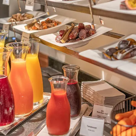 호텔 Hirschen - Boutiquestyle - Skyrelax & Wellness Im Rooftop 4*