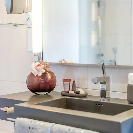 Hirschen - Boutiquestyle - Skyrelax & Wellness Im Rooftop Отель 4*