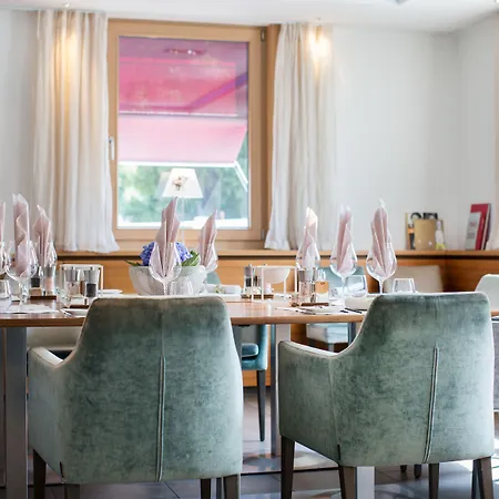 Отель Hirschen - Boutiquestyle - Skyrelax & Wellness Im Rooftop Дорнбирн