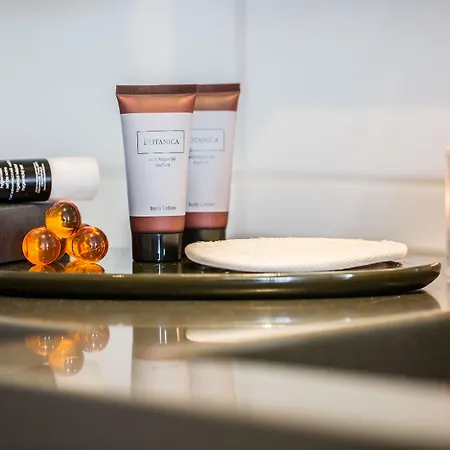 호텔 Hirschen - Boutiquestyle - Skyrelax & Wellness Im Rooftop 4*