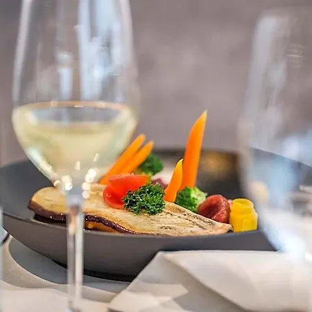 Hirschen - Boutiquestyle - Skyrelax & Wellness Im Rooftop 4*