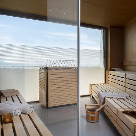 Hotel Hirschen - Boutiquestyle - Skyrelax & Wellness Im Rooftop 4*